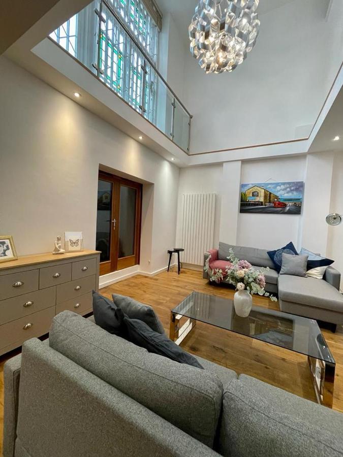 The Falcon By Condokeeper Apartament Londra